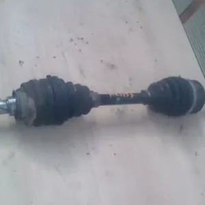 Exkluzív ajánlat OPEL CORSA B 93-00 Bal első féltengely 1.4i bontott alkatrész