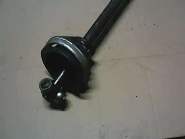 Szezonális akció RENAULT CLIO 01-05 Bal első féltengely bontott alkatrész