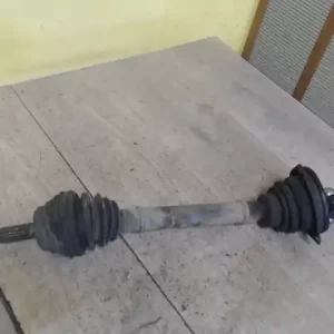 Árcsökkenés RENAULT CLIO 90-96 Bal első féltengely 1.9 d bontott alkatrész