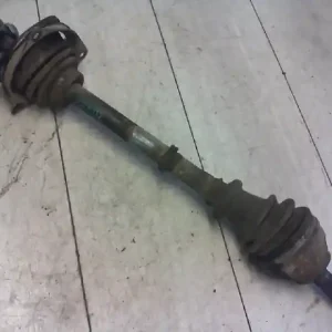 Akció RENAULT CLIO 98-01 Bal első féltengely 1.4i bontott alkatrész