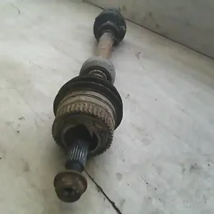 Csak ma RENAULT LAGUNA Jobb első féltengely 1.8i bontott alkatrész