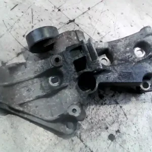 Akciós ár RENAULT MEGANE 05-08 Tartóbak bontott alkatrész