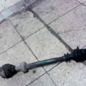 Gyors szállítás RENAULT MEGANE 99-02 Bal első féltengely 1.9d abs bontott alkatrész