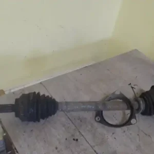 Azonnal elérhető RENAULT MEGANE 99-02 Bal első féltengely 1.9 d bontott alkatrész