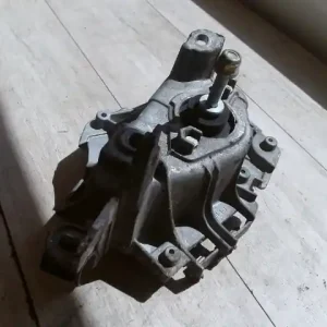 Biztonságos vásárlás RENAULT THALIA 02.03-08.10 Sebességváltó tartó bak bontott alkatrész