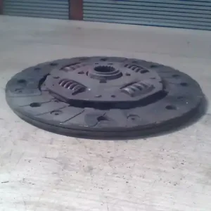 Vedd meg online RENAULT TRAFIC -94 Kuplung tárcsa 2.1d bontott alkatrész