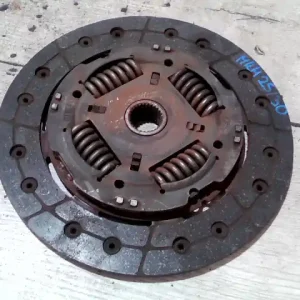 SEAT CORDOBA 02.09-08.02 Kuplung tárcsa 1.4 b bontott alkatrész Vedd meg most