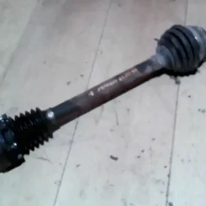 Ne maradj le SEAT CORDOBA 99-02 Bal első féltengely 1.6i bontott alkatrész