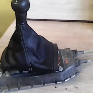 SEAT IBIZA 02-08 Váltó kulissza bowdenes bontott alkatrész Alacsony ár