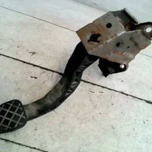 Végkiárusítás SKODA FABIA 99-07 Kuplung pedál 1.2ibontott alkatrész