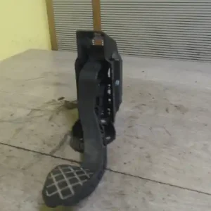 Nézd meg most SKODA FABIA 99-07 Kuplung pedál 1.2 i bontott alkatrész