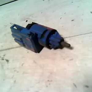 Rendeld meg most SKODA FABIA 99-07 Kuplung pedál kapcsoló 1.2 i, 12 v bontott alkatrész