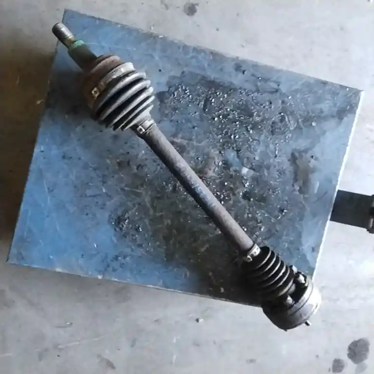 SKODA Octavia (1U) 1997.03.01-2011.08.31 Bal első féltengely 1.4 b bontott alkatrész Ajánlat