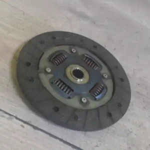 Végkiárusítás SUZUKI ALTO 02-09 Kuplung tárcsa 1.1i bontott alkatrész