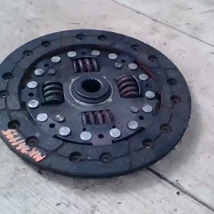 Azonnal elérhető SUZUKI Baleno 1998.09.01-2002.12.31 Kuplung tárcsa 1,6 i bontott alkatrész