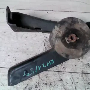 Szezonális akció SUZUKI SWIFT 05-10 Tartóbak bontott alkatrész