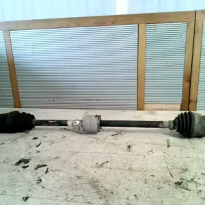 Vedd meg most SUZUKI SWIFT 96-05 Jobb első féltengely 1.0 b bontott alkatrész