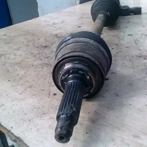 Ajánlat SUZUKI SWIFT 96-05 Jobb első féltengely 1,3i bontott alkatrész