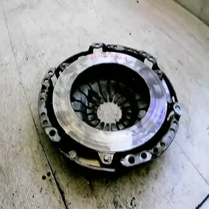 Alacsony ár SUZUKI SWIFT 96-05 Kuplung szerkezet 1.3i bontott alkatrész