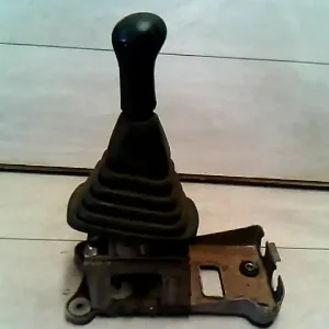 SUZUKI SWIFT 96-05 Váltó kulissza bontott alkatrész Exkluzív ajánlat