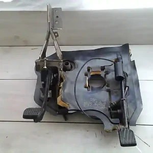 SUZUKI WagonR+ Pedálsor fék és kuplungpedál bontott alkatrész Rendeld meg most