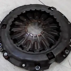 TOYOTA AVENSIS 01-03 Kuplung szerkezet bontott alkatrész Kedvezmény
