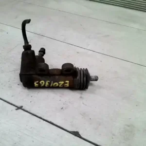 TOYOTA CARINA E 92.04-97.07 Kuplung munkahenger 1.6i bontott alkatrész Szezonális akció