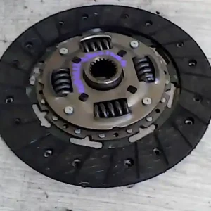 Szezonális akció TOYOTA COROLLA 99.10-02.01 Kuplung tárcsa bontott alkatrész