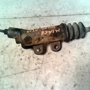 Akció TOYOTA HIACE 95- Kuplung munkahenger 2.5 crdi, alsó bontott alkatrész