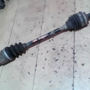 Expressz szállítás TOYOTA YARIS Bal első féltengely 1.0i bontott alkatrész