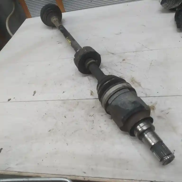 TOYOTA YARIS Jobb első féltengely 1.0i bontott alkatrész Akciós ár