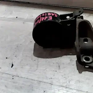 Utolsó esély TOYOTA YARIS VERSO Sebességváltó tartó bak bontott alkatrész