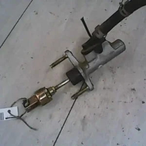 Korlátozott ajánlat TOYOTA YARIS VERSO 00-05 Kuplung munkahengerfelső bontott alkatrész