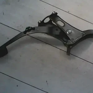 Korlátozott ajánlat TOYOTA YARIS VERSO 00-05 Kuplung pedál bontott alkatrész