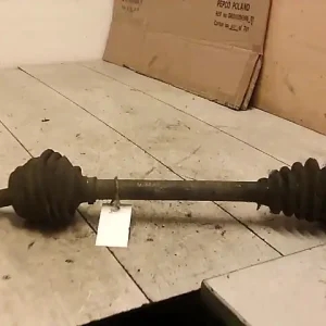 VW GOLF II. Bal első féltengely 1.3i bontott alkatrész Árcsökkenés