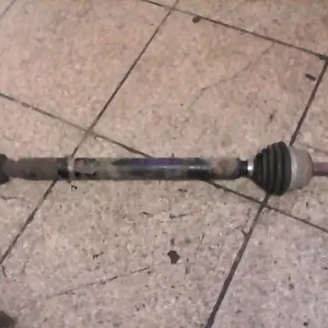 VW GOLF III. Jobb első féltengely bontott alkatrész Árengedmény
