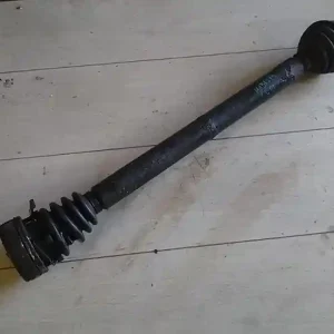 VW GOLF III. Jobb első féltengely 1.4i bontott alkatrész Szezonális akció