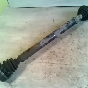 VW GOLF III. Jobb első féltengely 1.4 i, 8 v, nem abs-es bontott alkatrész Szuper akció