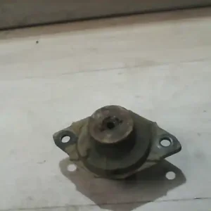 VW GOLF III. 94- Sebességváltó tartó bak bontott alkatrész Árengedmény