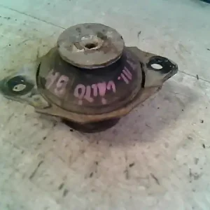 VW GOLF III. Sebességváltó tartó bak 1.4 i, 8 v bontott alkatrész Árcsökkenés