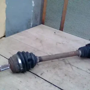 VW GOLF III. 94- Bal első féltengely 1.6i bontott alkatrész Biztonságos vásárlás