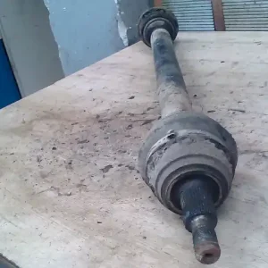 Ajánlat VW GOLF IV. Jobb első féltengely 1,4i bontott alkatrész