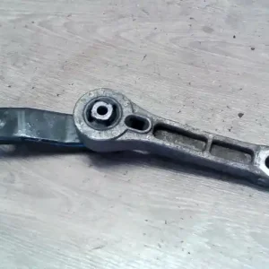 Vedd meg most VW JETTA V 05-10 Sebességváltó tartó bak bontott alkatrész