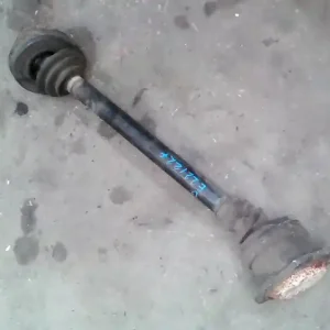 VW PASSAT 00.11-05.02 B5.5 Bal első féltengely diesel bontott alkatrész Kiárusítás