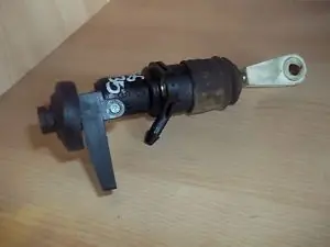 Expressz kézbesítés VW PASSAT 96.10-00.10 B5 Kuplung munkahengerfelső bontott alkatrész