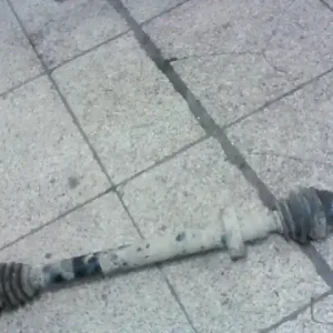 Alacsony ár VW POLO CLASSIC 95.07-99.10 Jobb első féltengely 1.4i nem abs bontott alkatrész