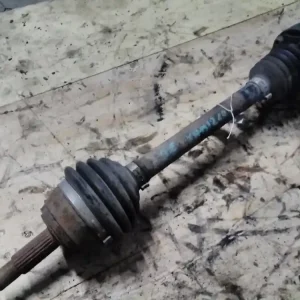 VW POLO II. 91-94 Bal első féltengely 1.0i bontott alkatrész Végkiárusítás