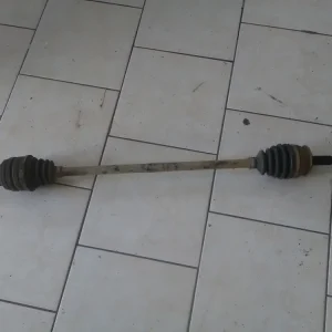 Vedd meg online VW POLO II. 91-94 Jobb első féltengely bontott alkatrész