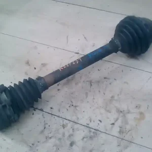 VW POLO III. 94-99 Bal első féltengely 1.4i bontott alkatrész Kedvezmény