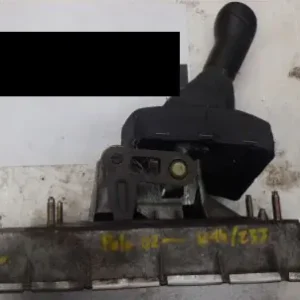 VW POLO V. 02-05 Váltókar manuális bontott alkatrész Árcsökkenés